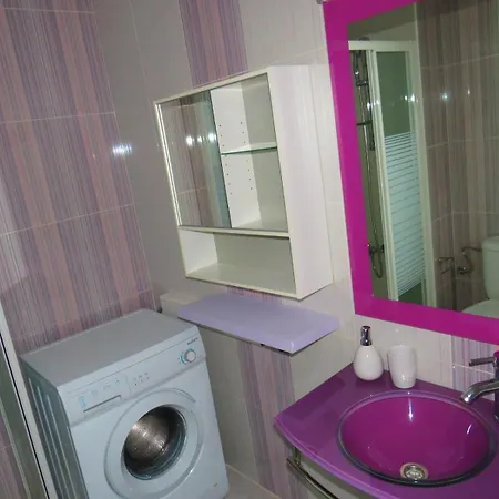 Διαμέρισμα Near The Sea Arenas *