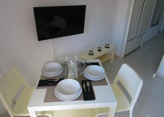 Near The Sea Arenas Apartment *